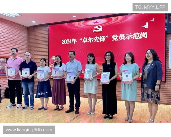 李秀英乒乓球生涯回顾与展望对话中的心路历程与成长故事 李秀英乒乓球生涯回顾与展望对话中的心路历程与成长故事